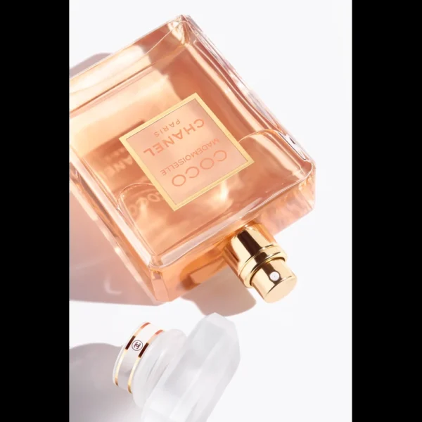 Chanel Coco Mademoiselle Eau De Parfum 100ml bottle, close-up